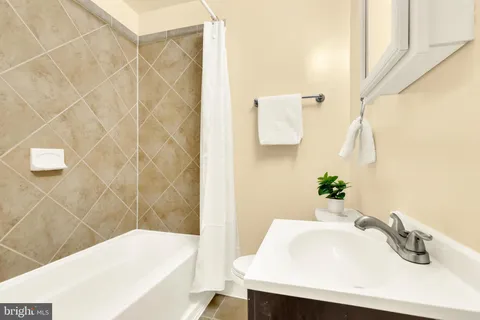 $449,500 | 1115 Holbrook Terrace Northeast, Washington, DC 20002