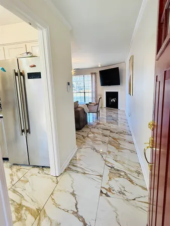 $174,900 | 6670 Pondside Circle, Unit 2, Memphis, TN 38119