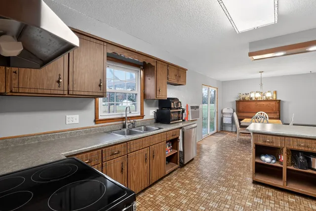 $135,000 | 1531 North Charleston Road, Salem, IL 62881