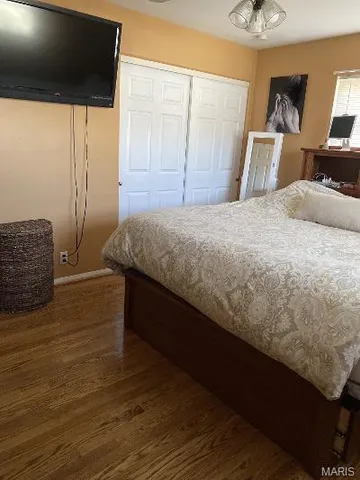 $2,350 | 9040 Crest Oak Lane, St. Louis, MO 63126