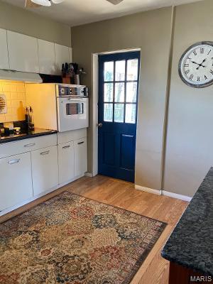 9040 Crest Oak Lane St. Louis, MO 63126 - Photo 5 of 16