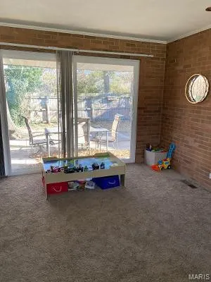 $2,350 | 9040 Crest Oak Lane, St. Louis, MO 63126