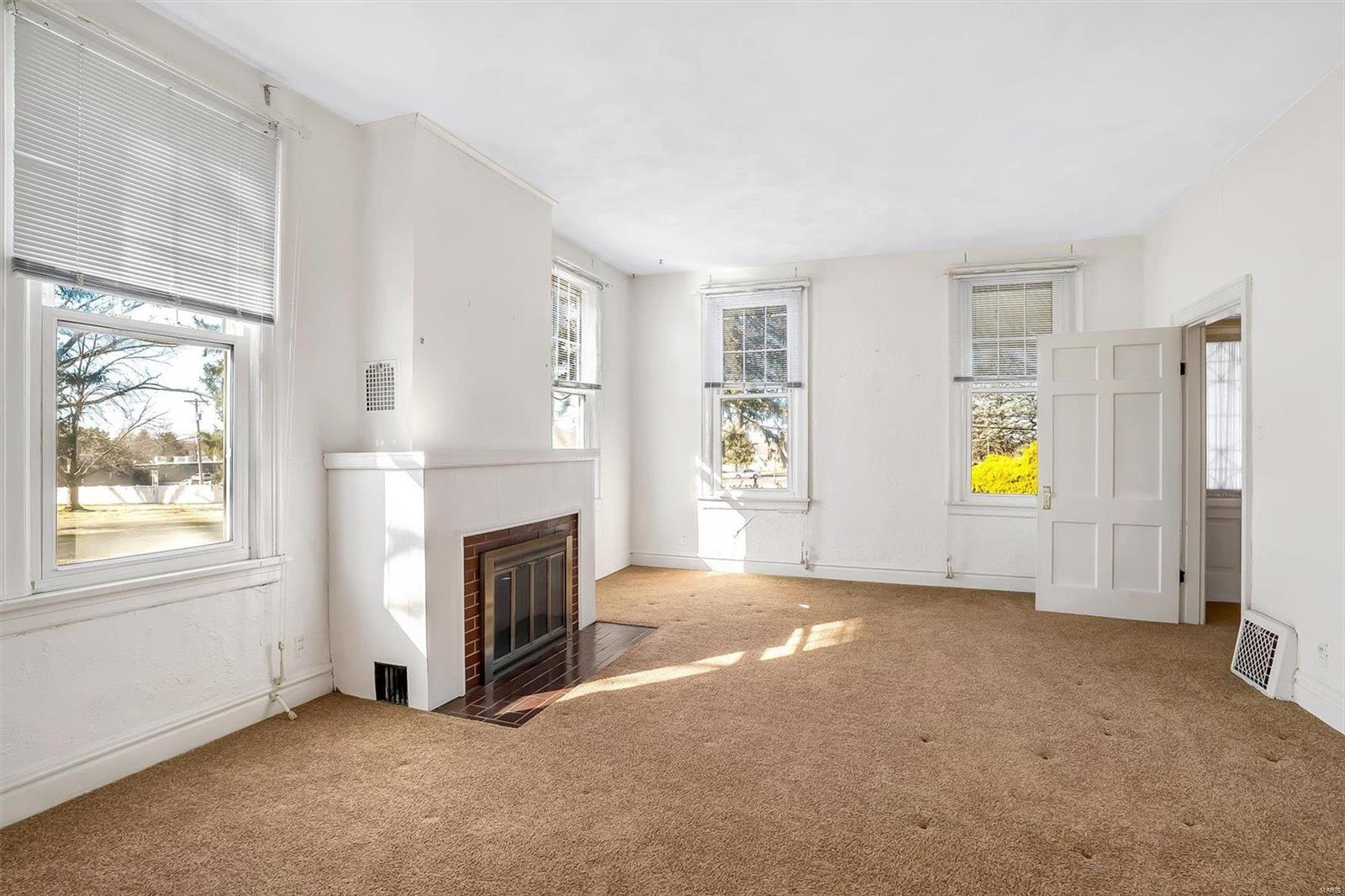 6550 Christopher Drive St. Louis, MO 63129 - Photo 17 of 53