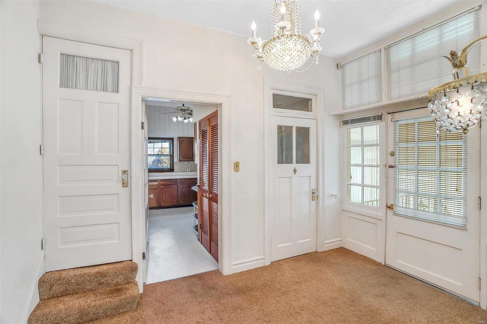 6550 Christopher Drive St. Louis, MO 63129 - Photo 18 of 53