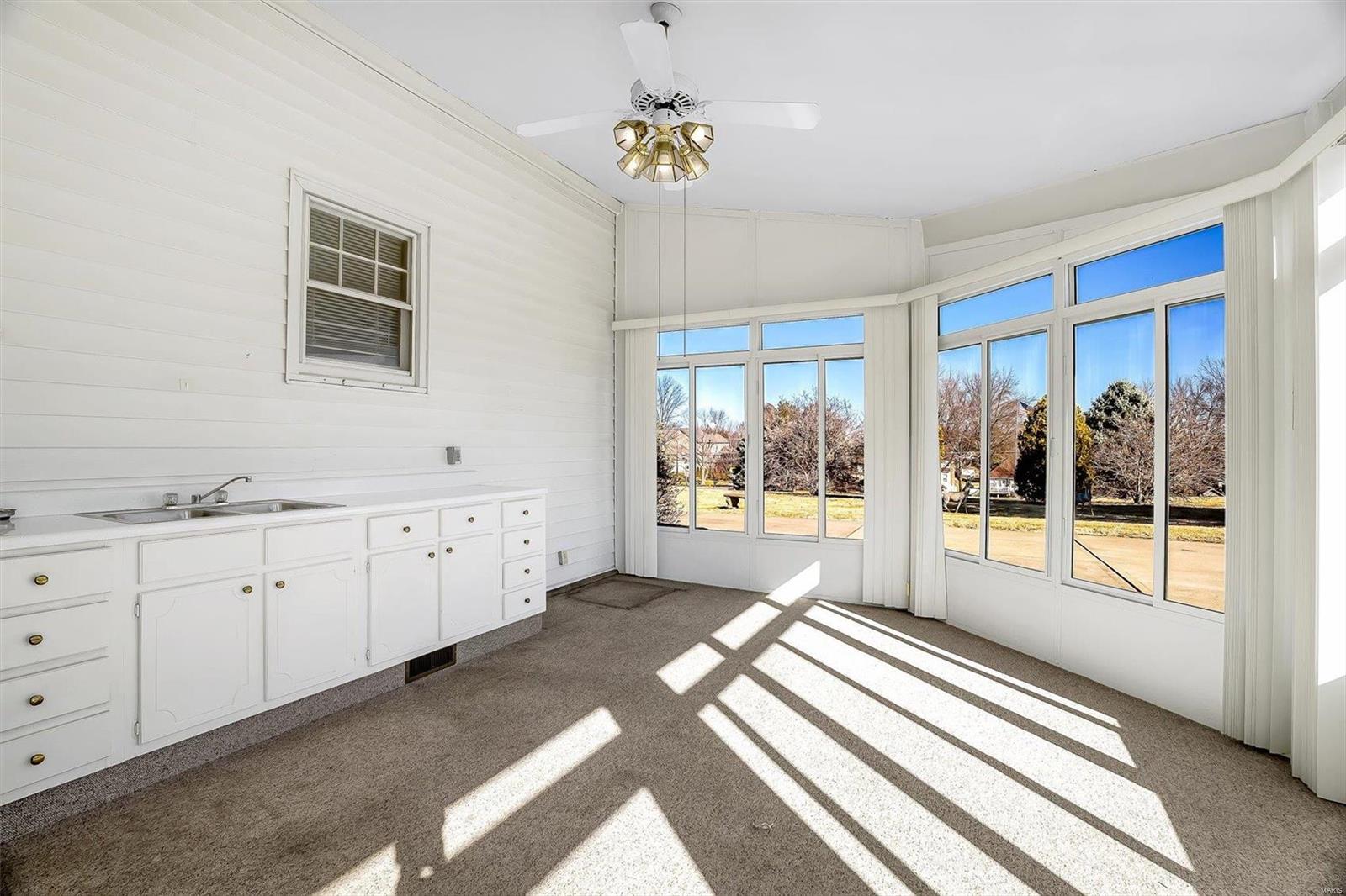 6550 Christopher Drive St. Louis, MO 63129 - Photo 23 of 53