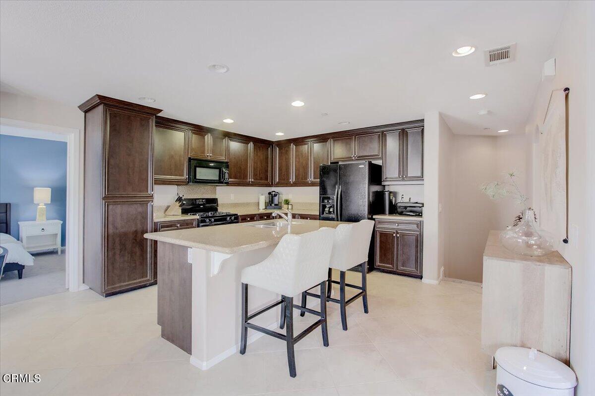 3625 Dunkirk Drive Oxnard, CA 93035 - Photo 13 of 33 13-Dunkirk Dr-013