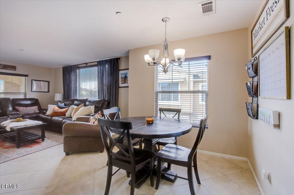 3625 Dunkirk Drive Oxnard, CA 93035 - Photo 9 of 33 09-Dunkirk Dr-009