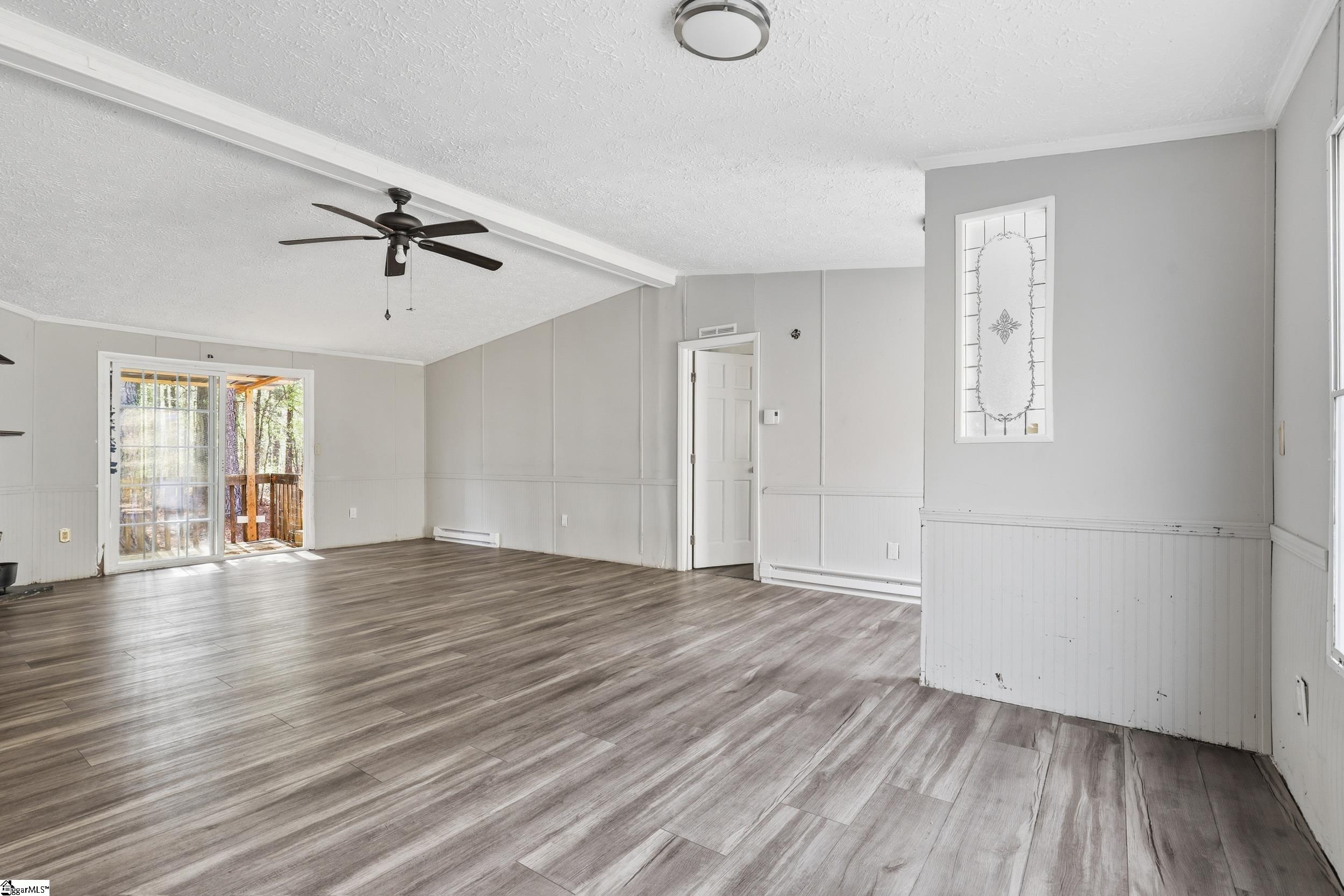 88 Deer Valley Road Laurens, SC 29360 - Photo 11 of 40