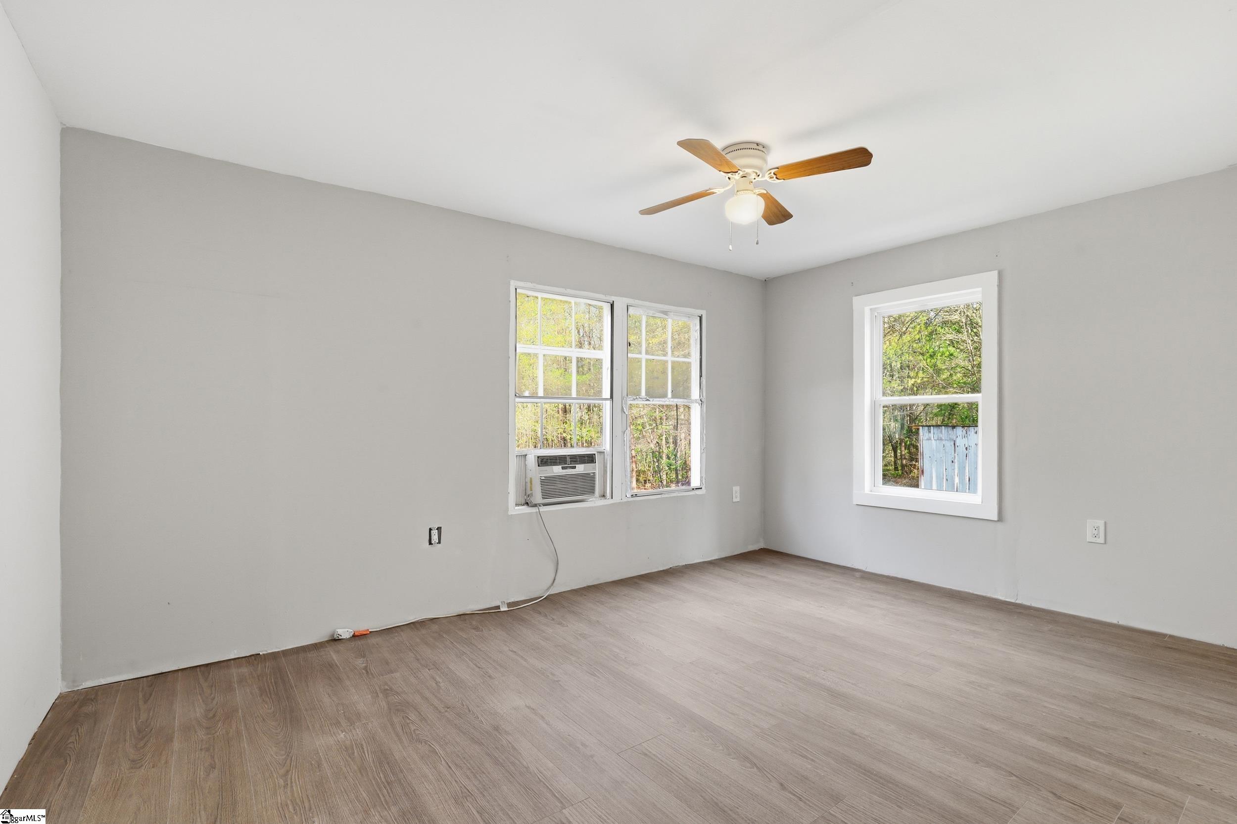 88 Deer Valley Road Laurens, SC 29360 - Photo 20 of 40