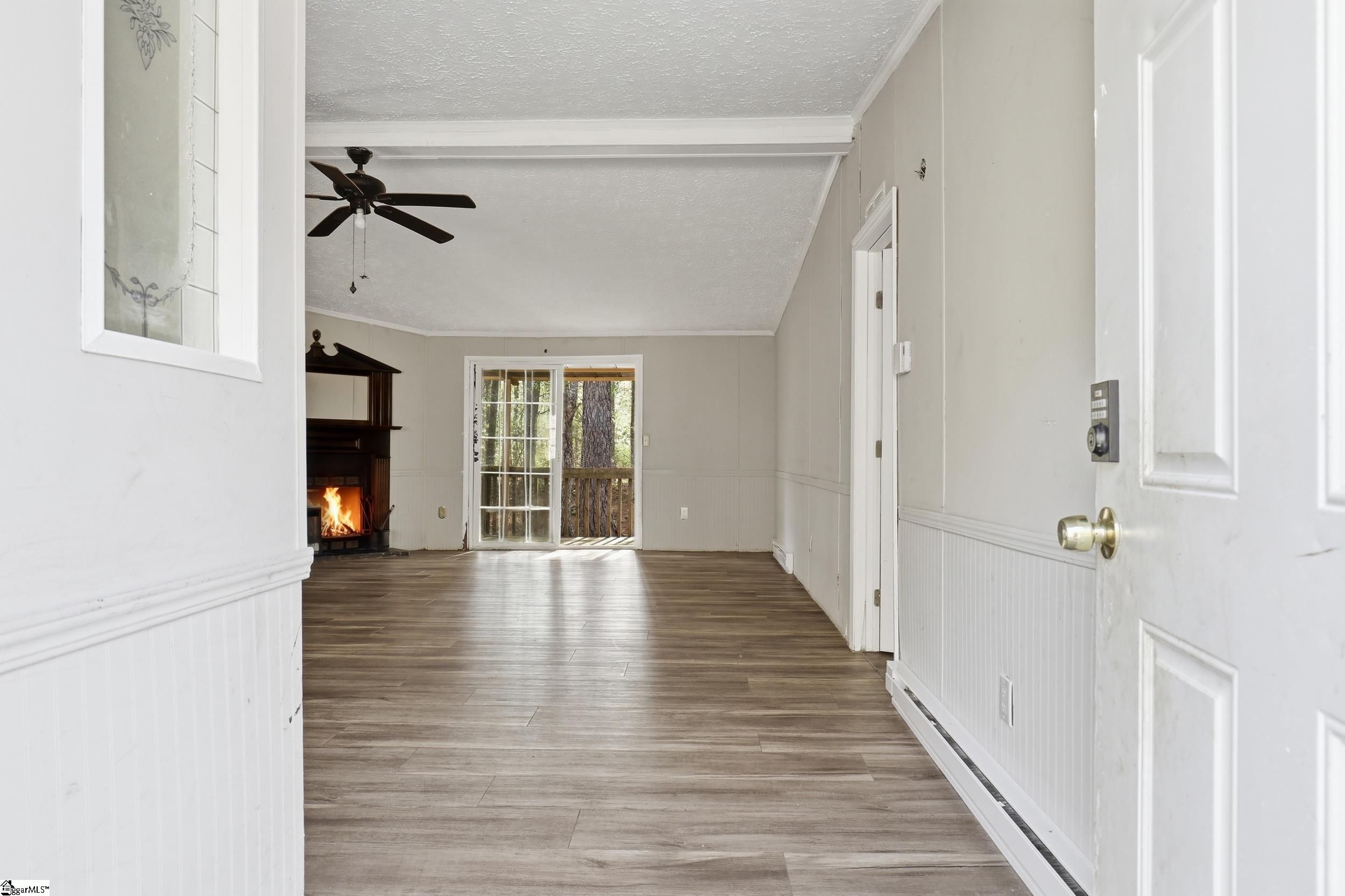 88 Deer Valley Road Laurens, SC 29360 - Photo 3 of 40