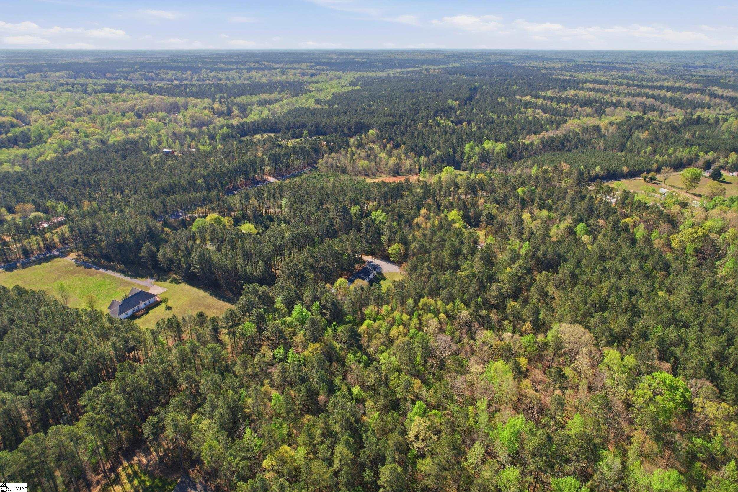 88 Deer Valley Road Laurens, SC 29360 - Photo 35 of 40