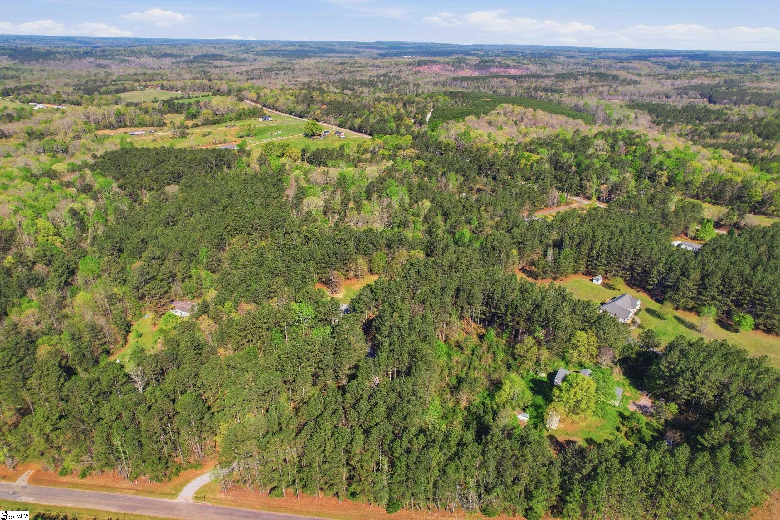 88 Deer Valley Road Laurens, SC 29360 - Photo 38 of 40