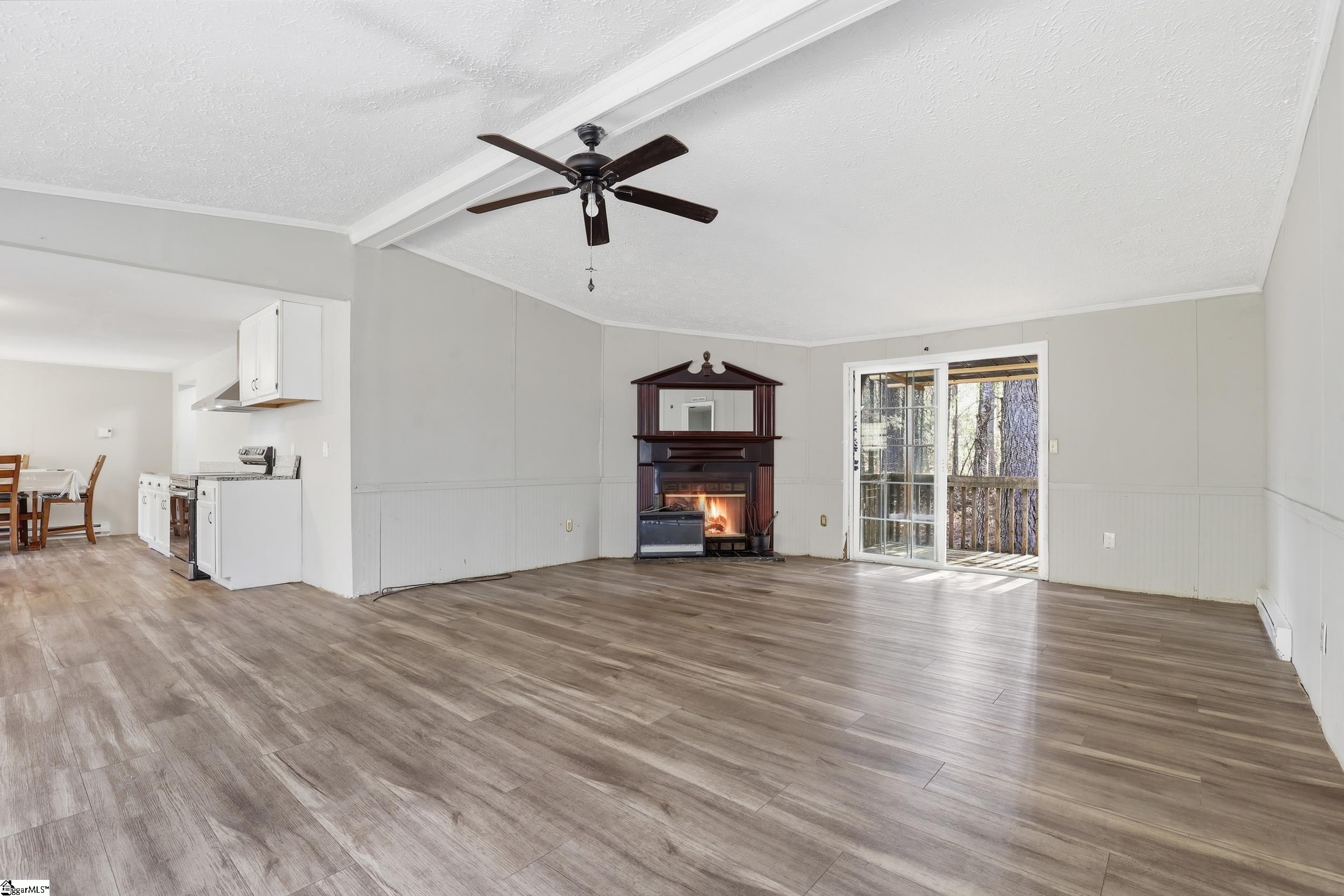 88 Deer Valley Road Laurens, SC 29360 - Photo 4 of 40