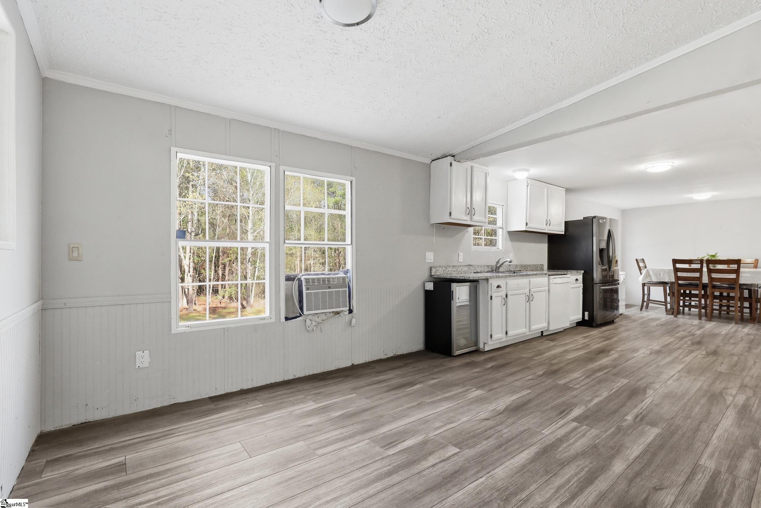 88 Deer Valley Road Laurens, SC 29360 - Photo 6 of 40