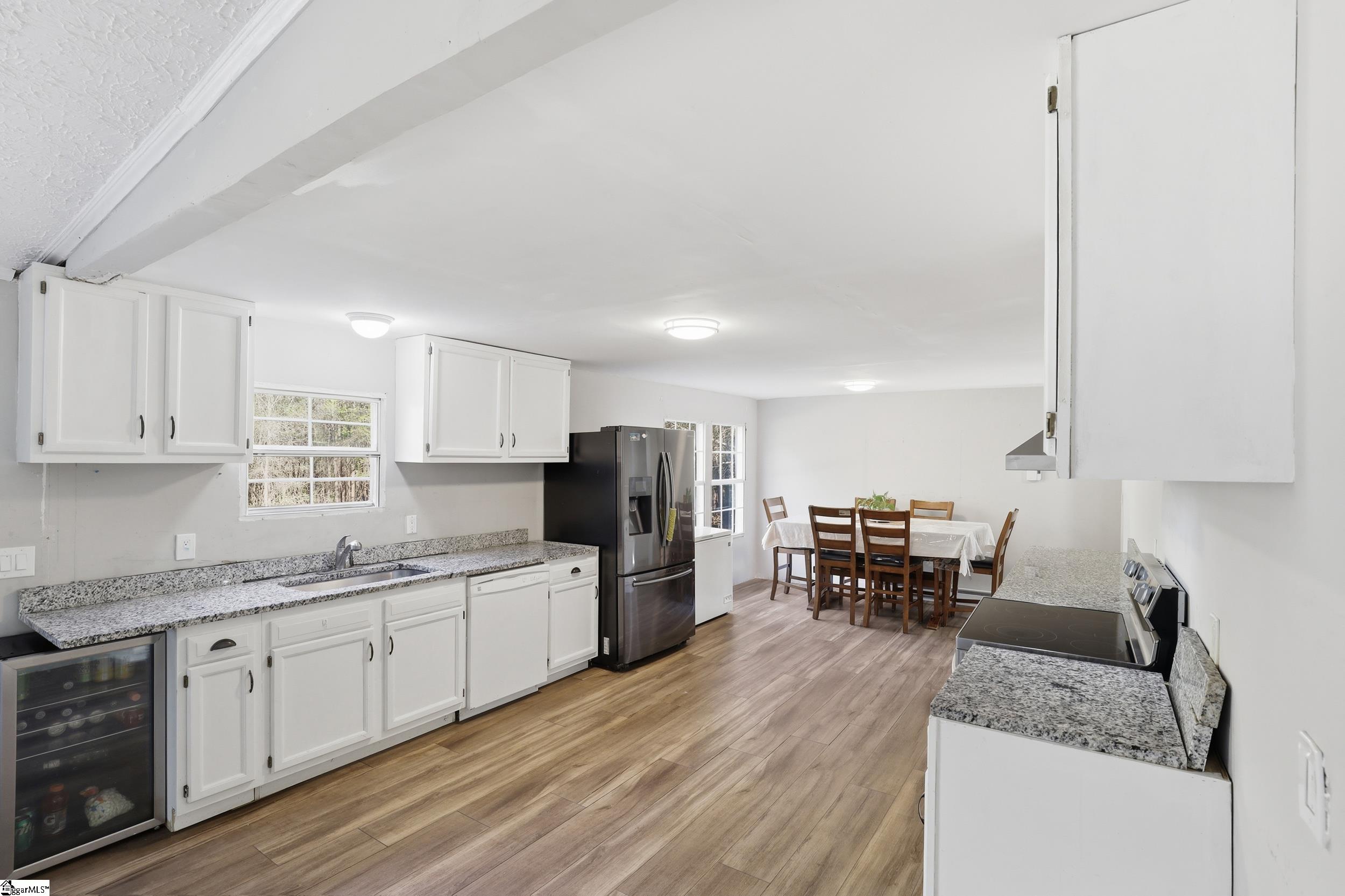 88 Deer Valley Road Laurens, SC 29360 - Photo 7 of 40