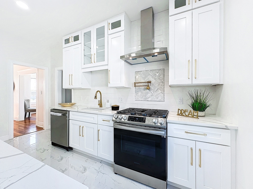 50 Burton Street Springfield, MA 01108 - Photo 1 of 42 Gallery Image 1