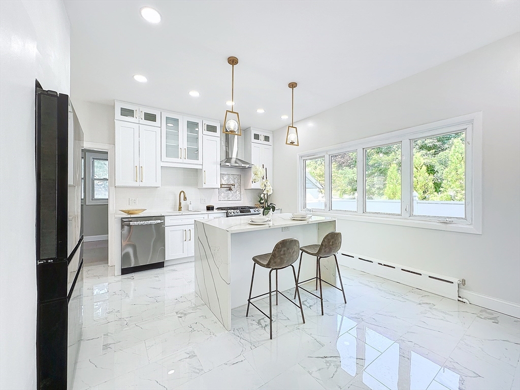 50 Burton Street Springfield, MA 01108 - Photo 3 of 42 Gallery Image 3