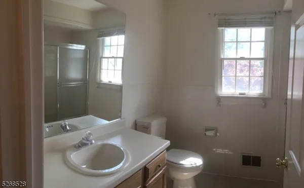 $4,100 | 89 Central Avenue, Unit B, Madison, NJ 07940