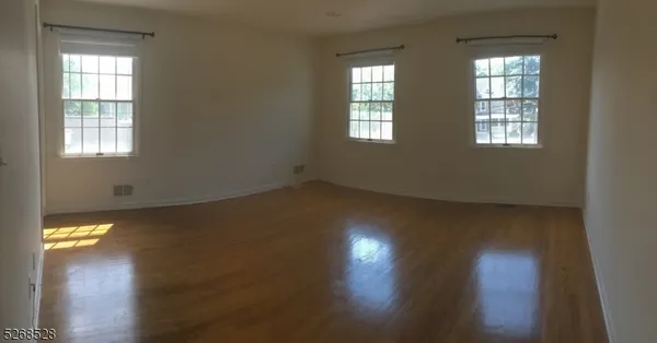 $4,100 | 89 Central Avenue, Unit B, Madison, NJ 07940