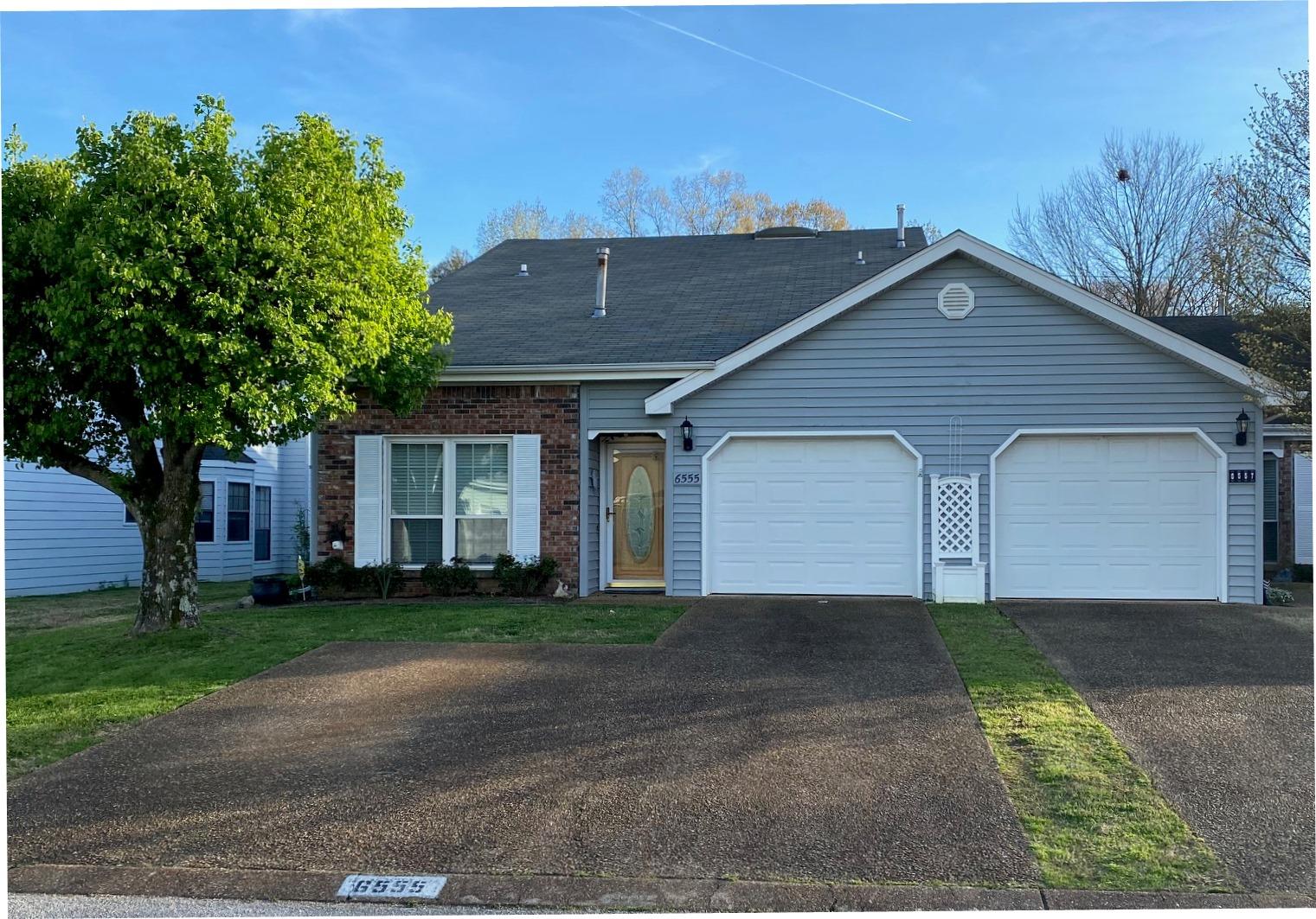 6555 Hickory Brook