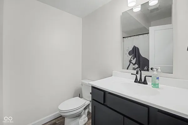 $565,000 | 6125 Helmsdale Drive, Lafayette, IN 47905