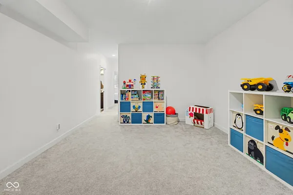 $565,000 | 6125 Helmsdale Drive, Lafayette, IN 47905