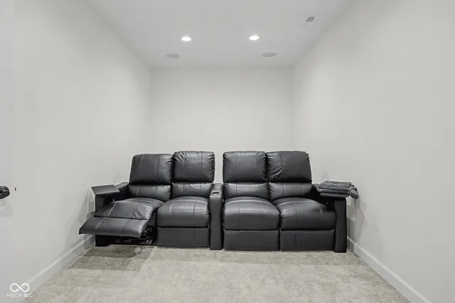 $565,000 | 6125 Helmsdale Drive, Lafayette, IN 47905