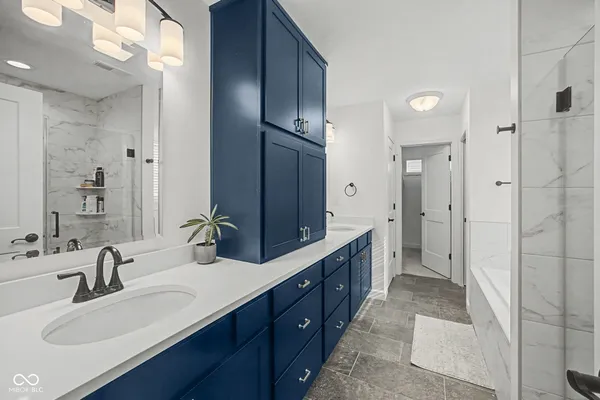 $565,000 | 6125 Helmsdale Drive, Lafayette, IN 47905