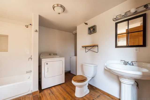 $1,650 | 325 Myrtle Avenue, Unit 1101, Bridgeport, CT 06604