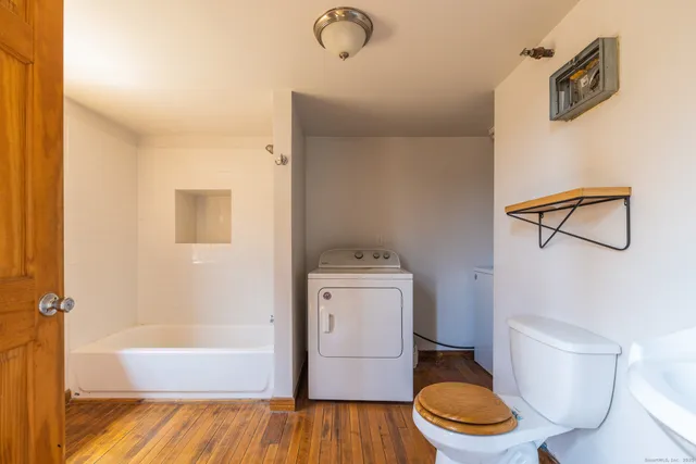 $1,650 | 325 Myrtle Avenue, Unit 1101, Bridgeport, CT 06604