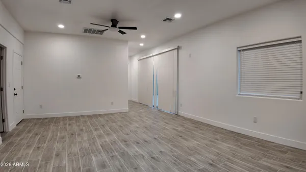 $2,500 | 1109 West Broadway Road, Unit B, Phoenix, AZ 85041