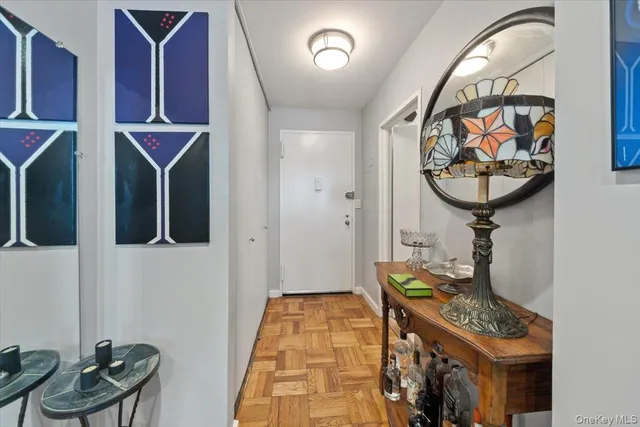 $988,000 | 3671 Hudson Manor Terrace, Unit 14LM | Riverdale