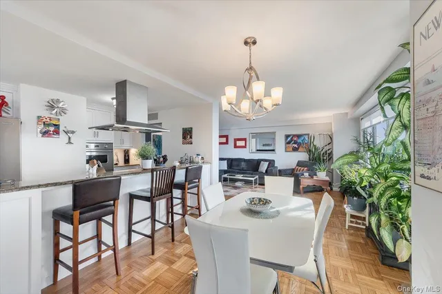 $988,000 | 3671 Hudson Manor Terrace, Unit 14LM | Riverdale