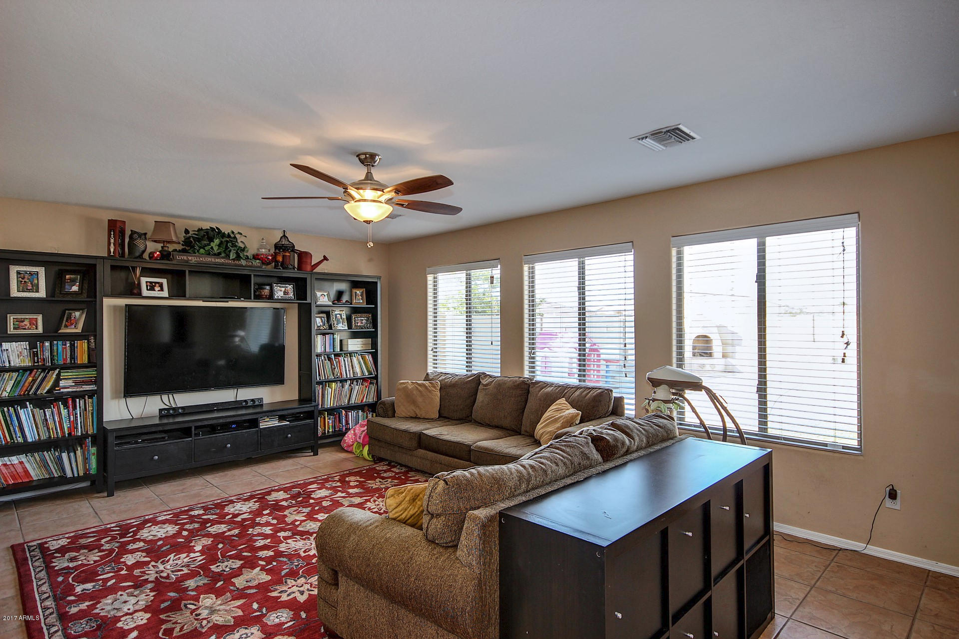 1612 East Beverly Road Phoenix, AZ 85042 - Photo 16 of 44 Beverly (18)
