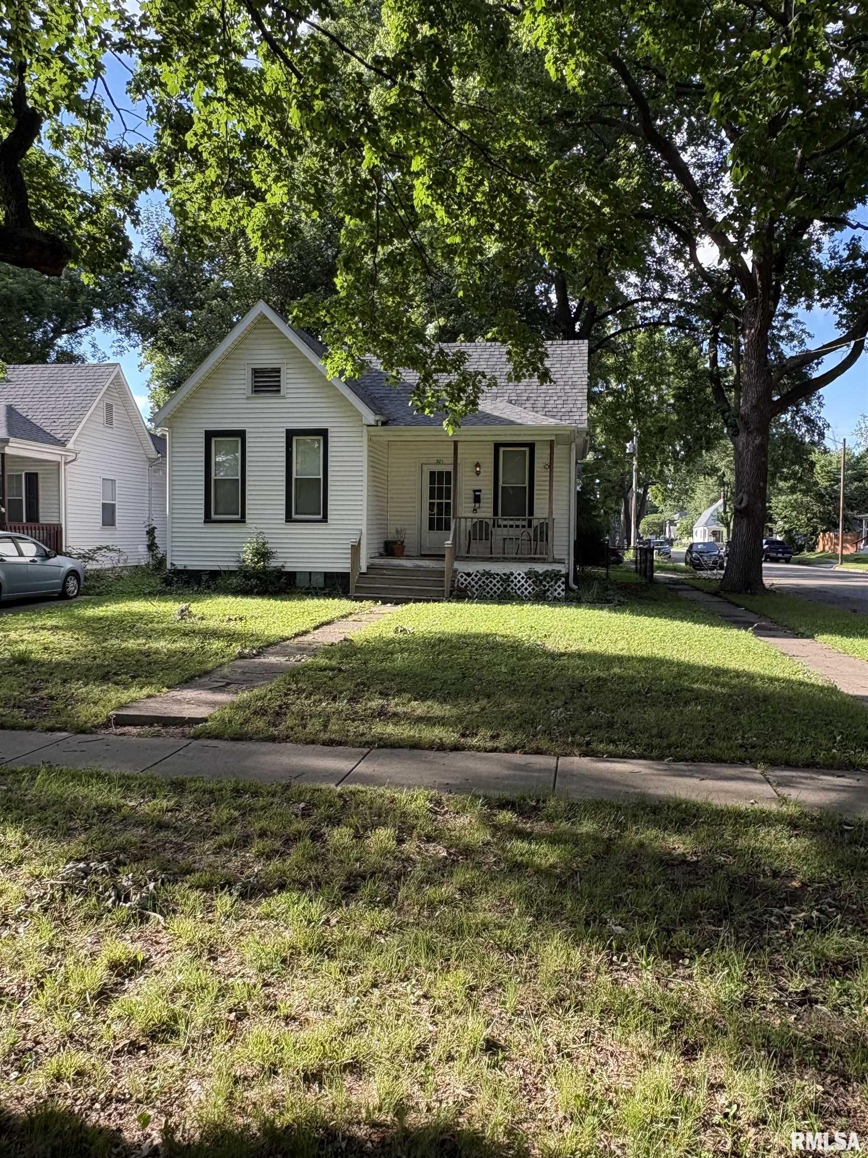 501 West Vine Street Springfield, IL 62704 - Photo 1 of 13