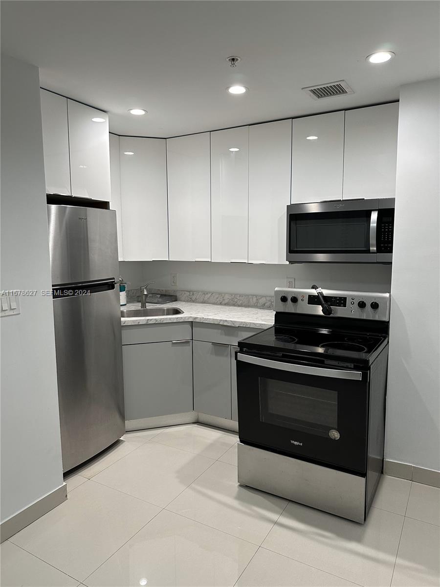 620 West 29th Street Hialeah, FL 33012 - Photo 15 of 26