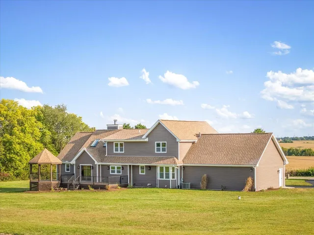 $650,000 | 9281 Auburn Road, Winnebago, IL 61088