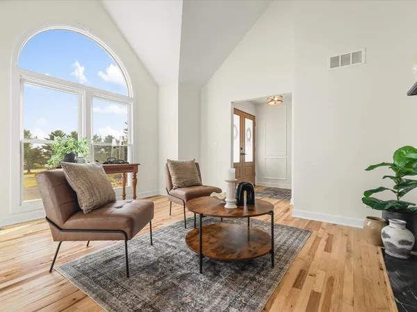 $639,999 | 9281 Auburn Road, Winnebago, IL 61088