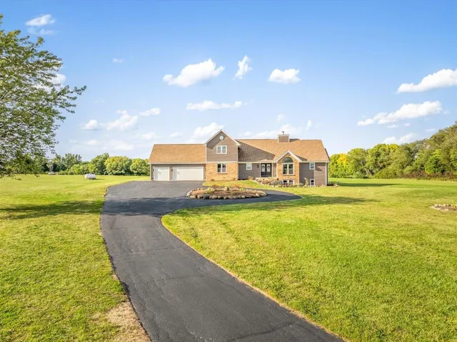 $650,000 | 9281 Auburn Road, Winnebago, IL 61088