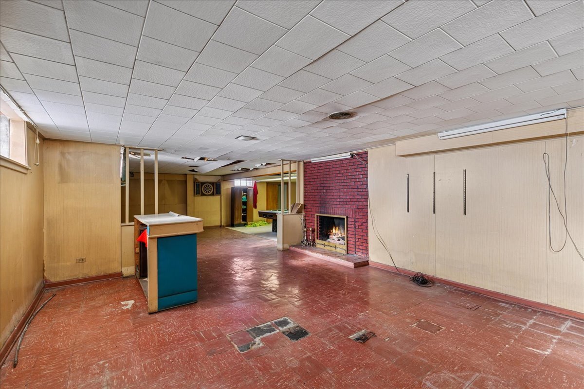 12157 South Perry Avenue Chicago, IL 60628 - Photo 18 of 20