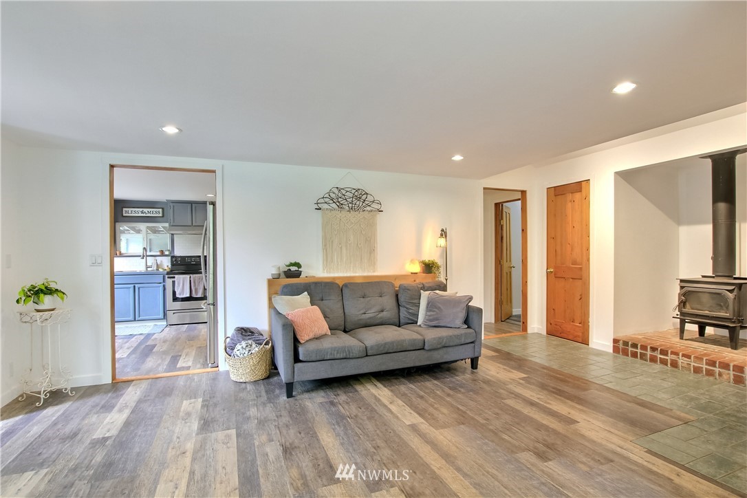 22425 North Forest Loop Road Granite Falls, WA 98252 - Photo 10 of 37 Gallery Image 10