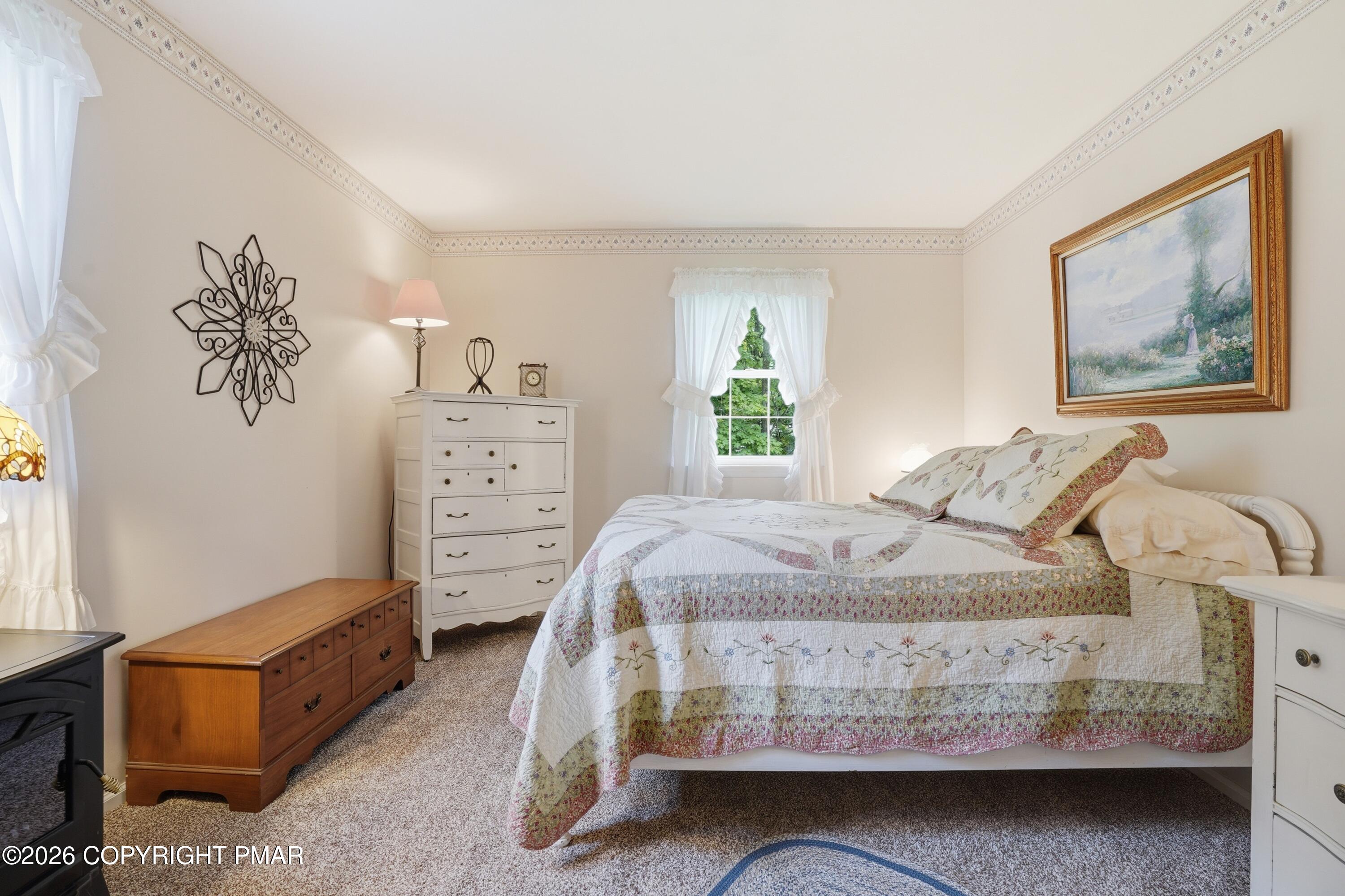 14 Minsi Road Delaware Water Gap, PA 18327 - Photo 28 of 75 9 2nd Bed (2)