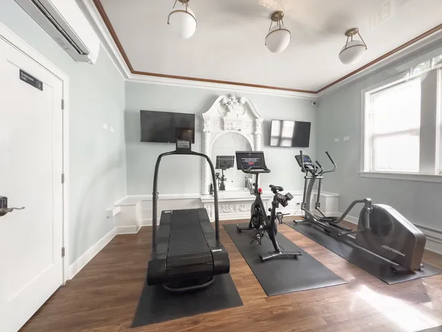 $1,395 | 640 West Wrightwood Avenue, Unit 103, Chicago, IL 60614