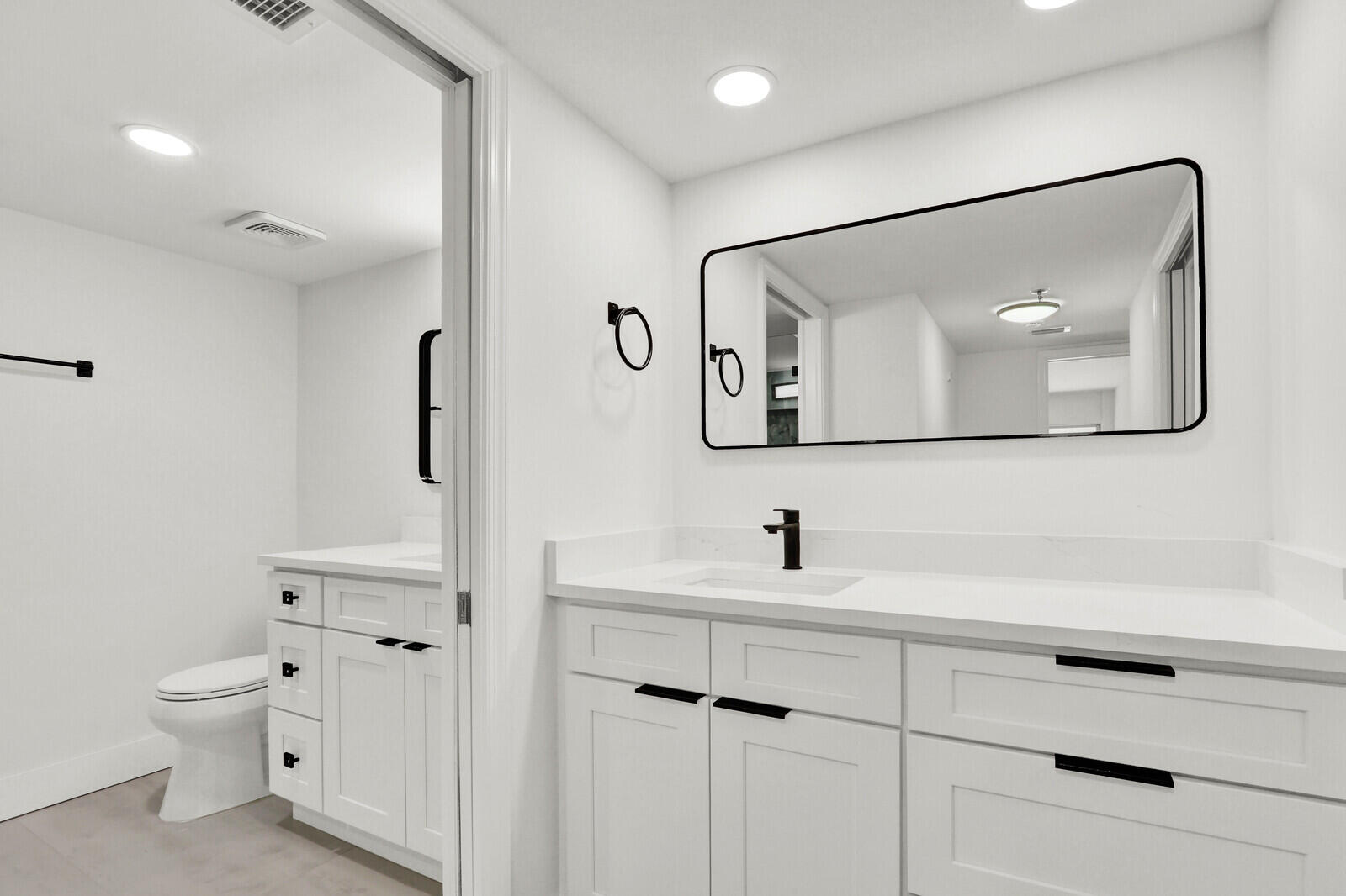 9260 Southwest 14th Street, Unit 2303 Boca Raton, FL 33428 - Photo 25 of 52 Primary Bathroom