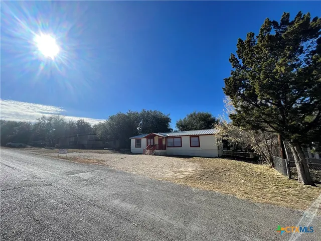 $1,550 | 519 Royal Oak Drive, Canyon Lake, TX 78133