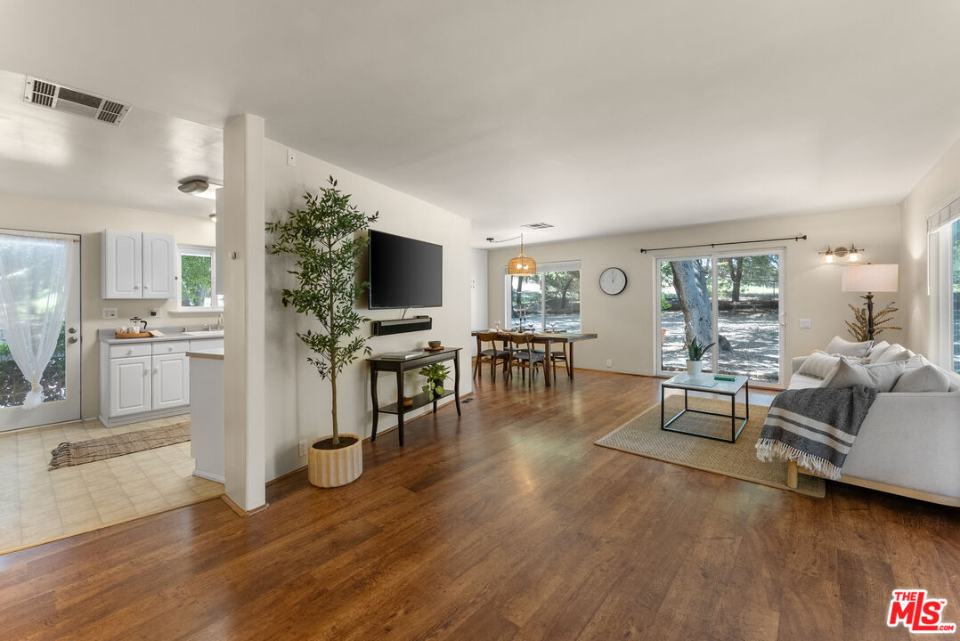 606 Thrift Road Malibu, CA 90265 - Photo 8 of 25