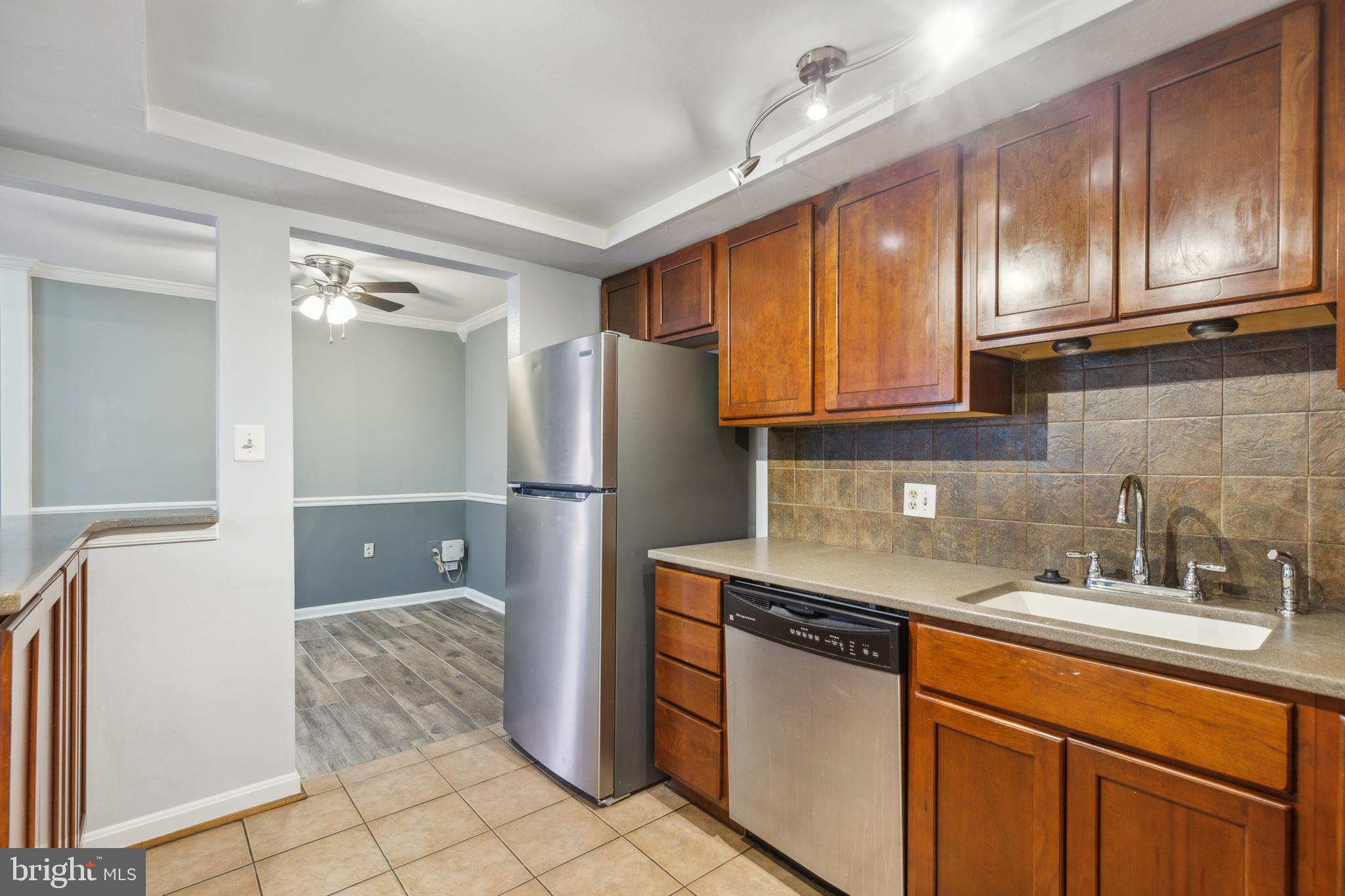 195 North Cottage Road Sterling, VA 20164 - Photo 11 of 25 Gallery Image 11