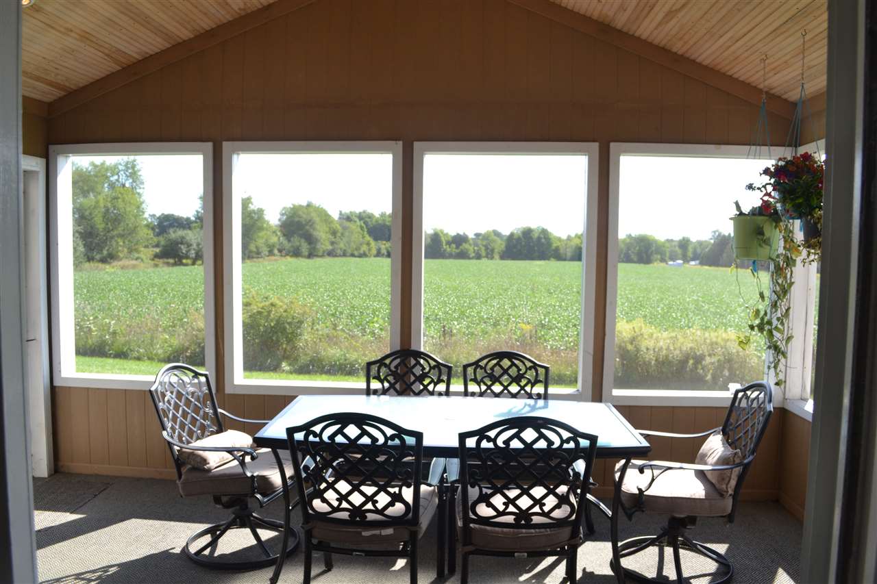 11031 South Mission Road Shepherd, MI 48883 - Photo 6 of 34 1822327-5.JPG