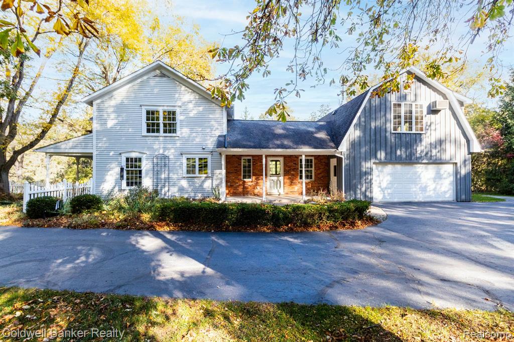 4565 Gallagher Road Rochester, MI 48306 - Photo 1 of 86