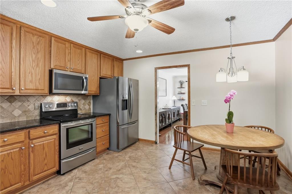 3214 Flint Lock Way Northwest Marietta, GA 30064 - Photo 9 of 35